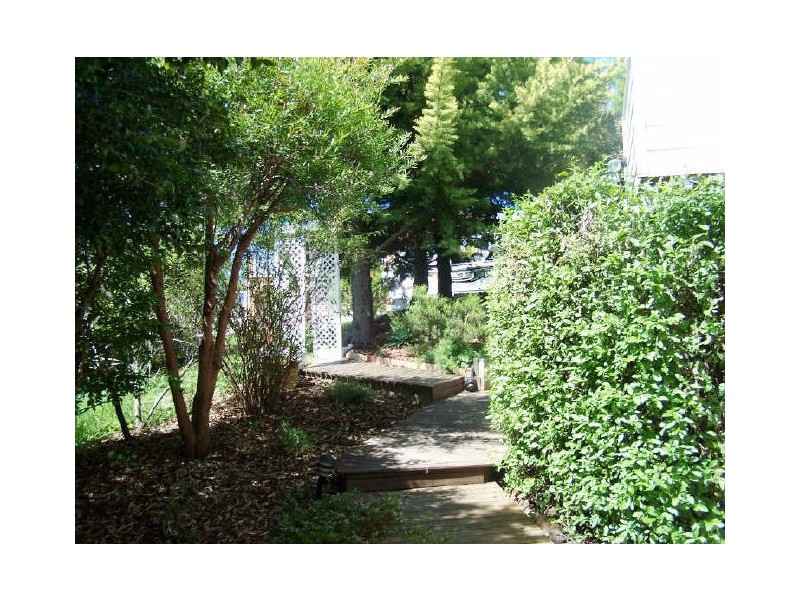 27 Moorong Crescent, Malua Bay NSW 2536