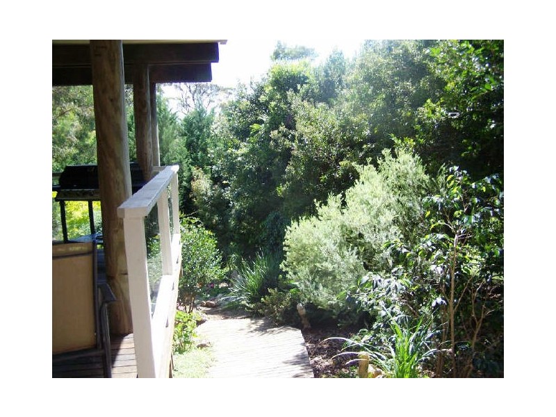 27 Moorong Crescent, Malua Bay NSW 2536