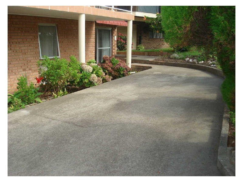 2/11 Nioka Avenue, Malua Bay NSW 2536