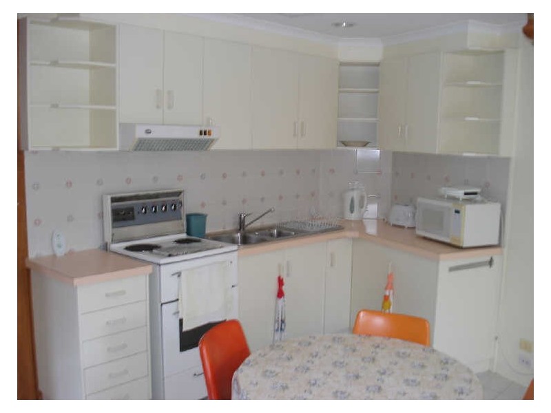 2/11 Nioka Avenue, Malua Bay NSW 2536