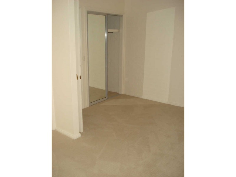 2/64 Cook Avenue, Surf Beach NSW 2536