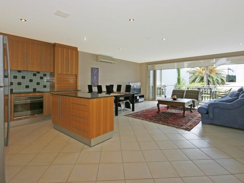 1/16 Wimbin Avenue, Malua Bay NSW 2536