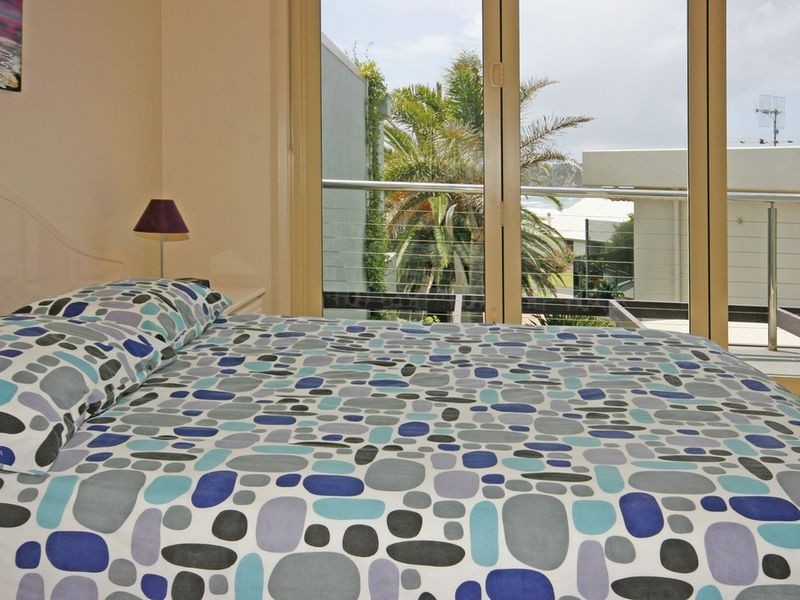 1/16 Wimbin Avenue, Malua Bay NSW 2536