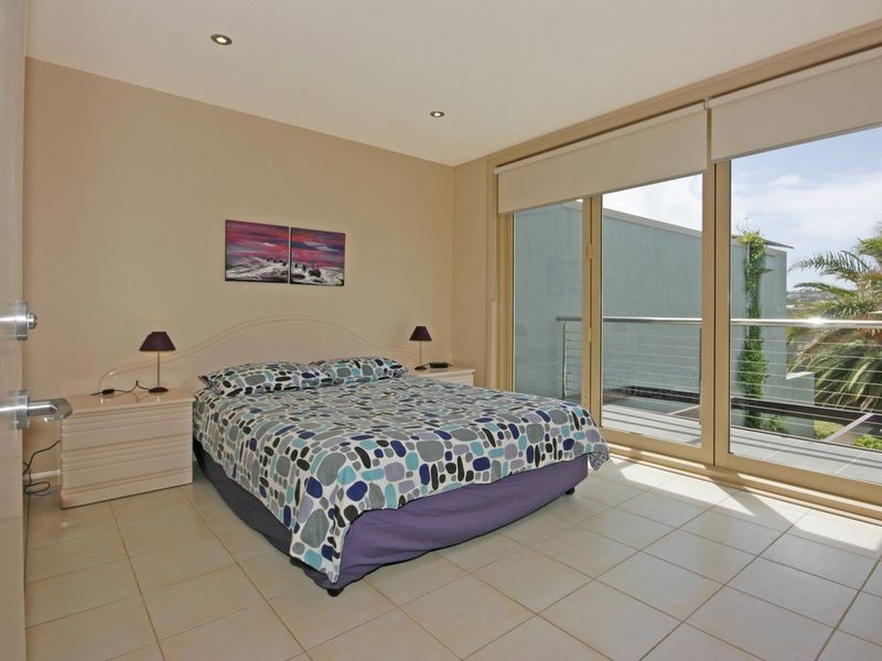 1/16 Wimbin Avenue, Malua Bay NSW 2536