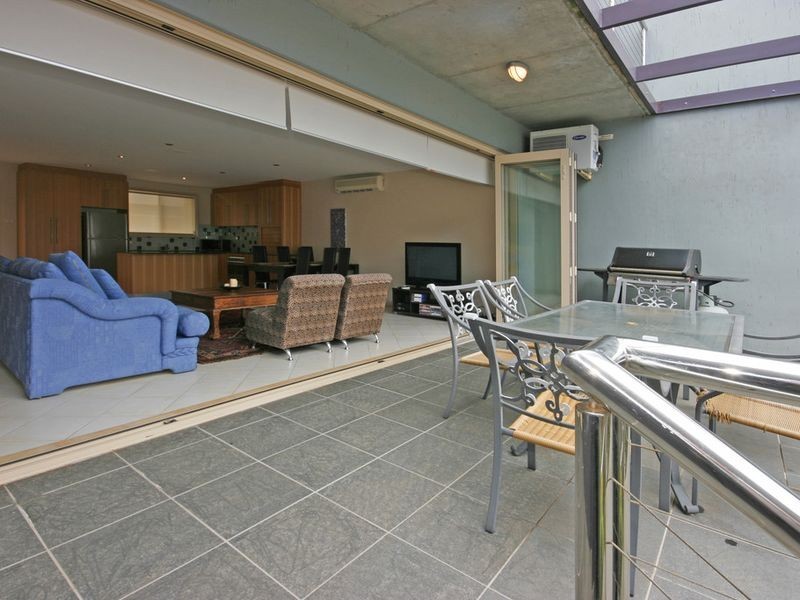 1/16 Wimbin Avenue, Malua Bay NSW 2536