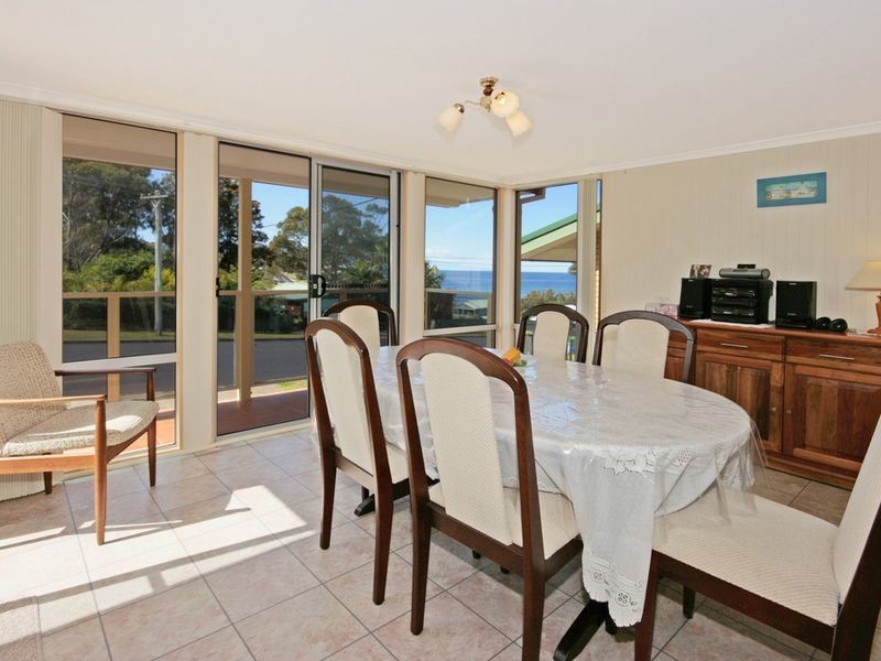 11 Nioka Ave, Malua Bay NSW 2536