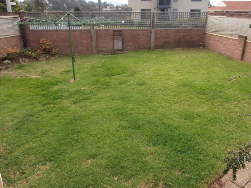 1 Nioka Ave, Malua Bay NSW 2536