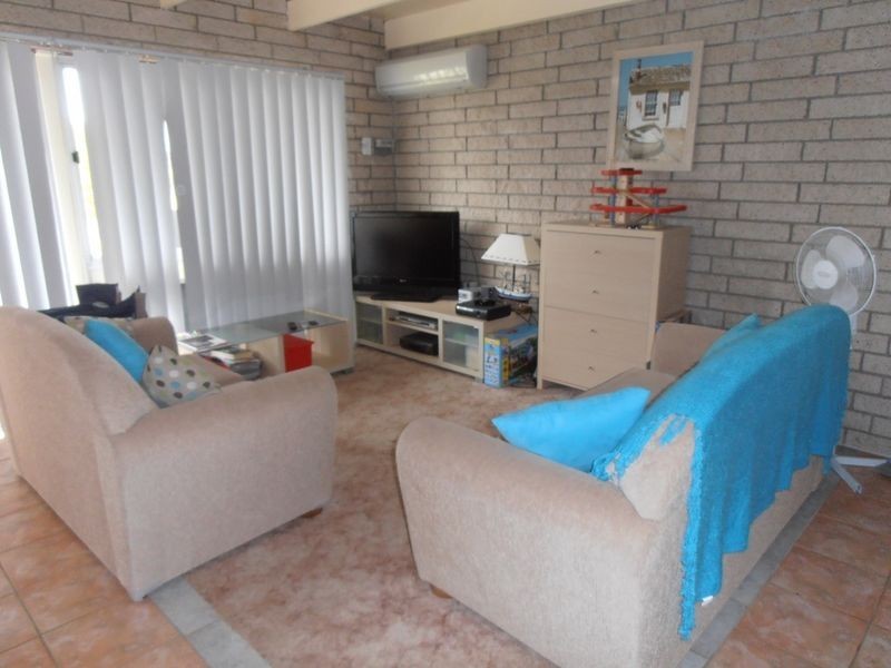 4/10 Catlin Avenue, Batemans Bay NSW 2536