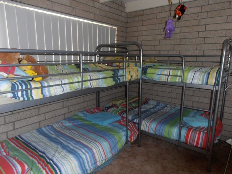 4/10 Catlin Avenue, Batemans Bay NSW 2536