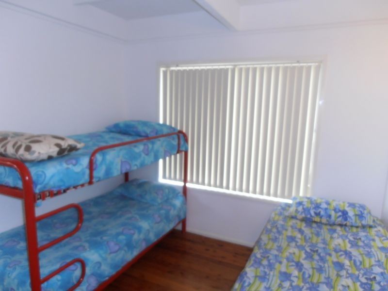 4 Euroka Avenue, Malua Bay NSW 2536