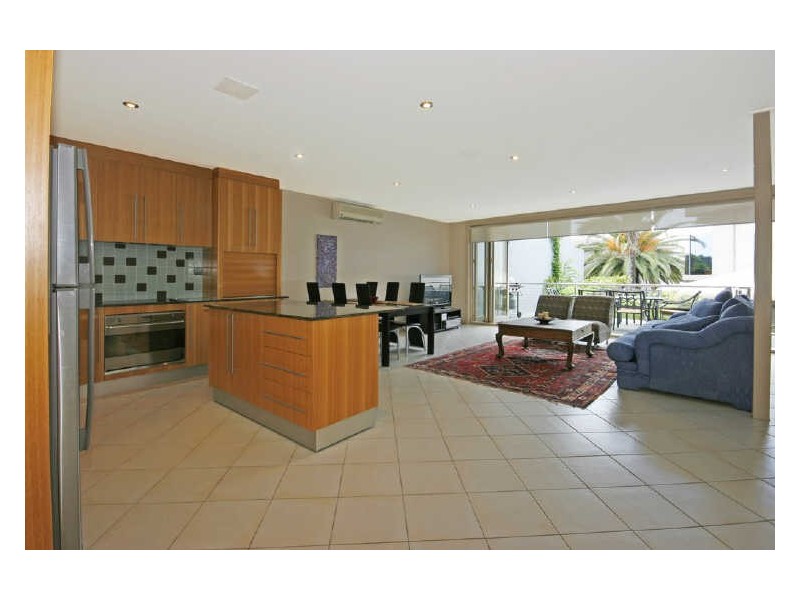1/16 Wimbin Avenue, Malua Bay NSW 2536