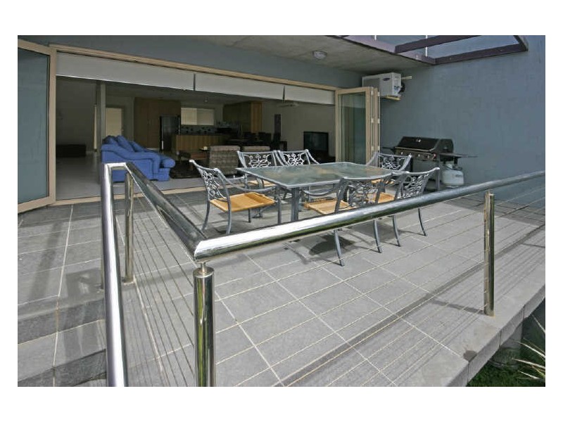 1/16 Wimbin Avenue, Malua Bay NSW 2536