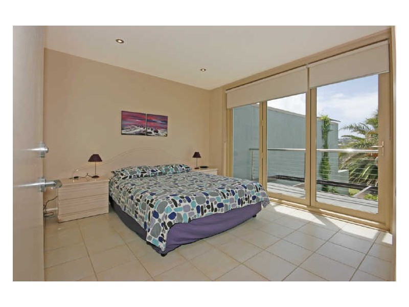 1/16 Wimbin Avenue, Malua Bay NSW 2536