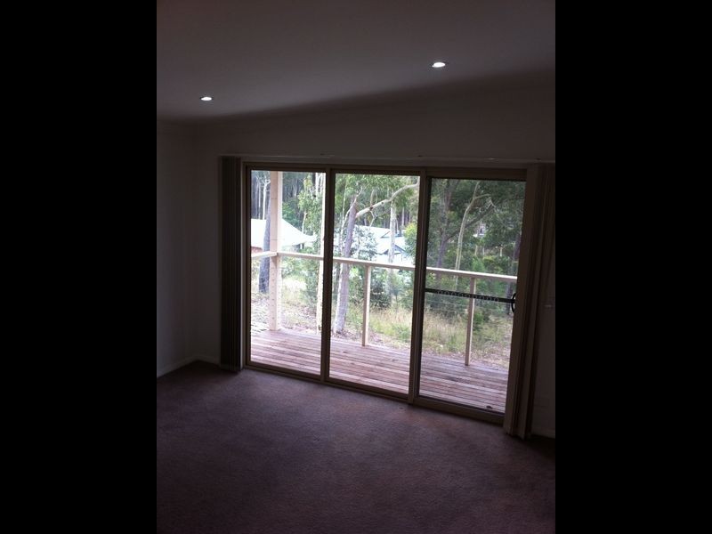 2/1 Vince Place, Malua Bay NSW 2536