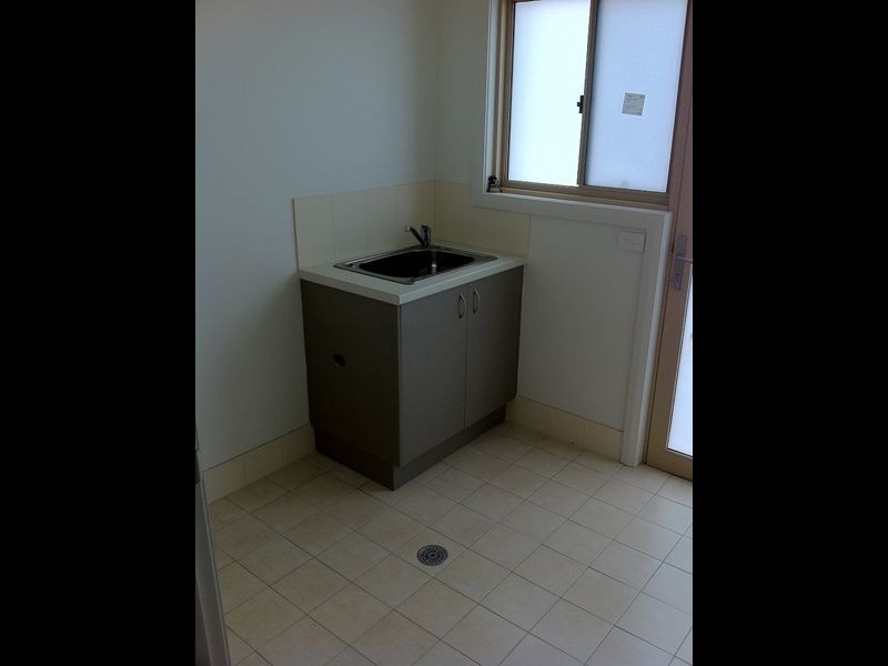 2/1 Vince Place, Malua Bay NSW 2536