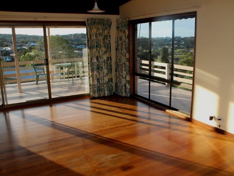 10 Waroo Crescent, Malua Bay NSW 2536