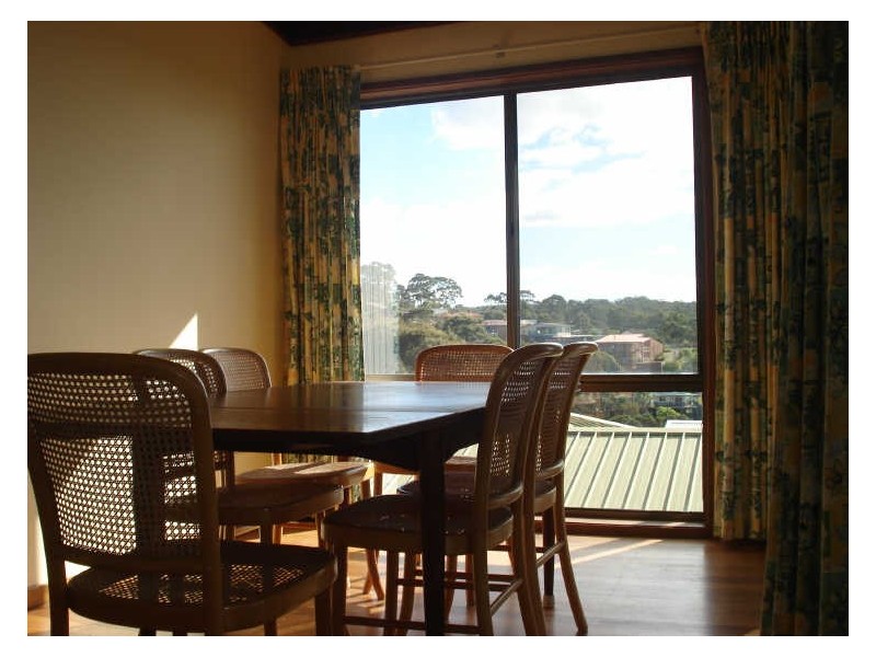 10 Waroo Crescent, Malua Bay NSW 2536