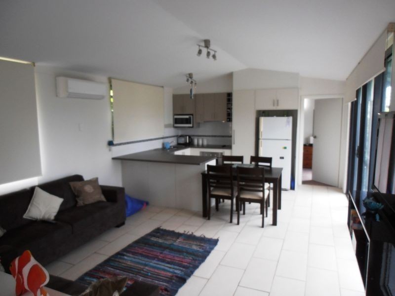 13 Forest Parade, Tomakin NSW 2537