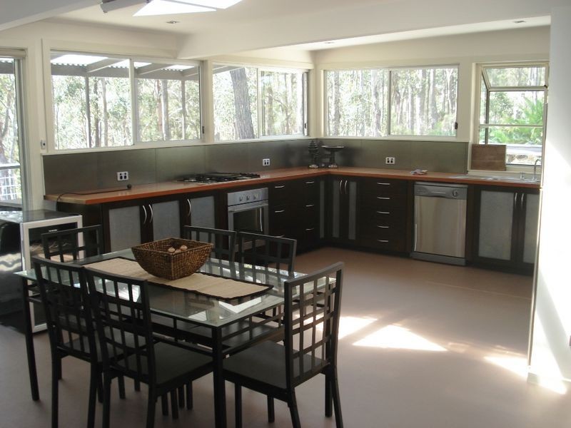 11 Roseby Drive, Rosedale NSW 2536