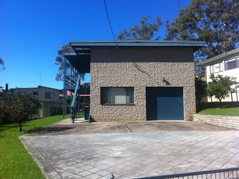 4 Euroka Ave, Malua Bay NSW 2536