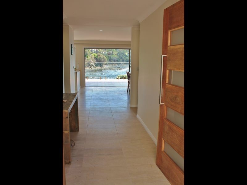 6 Iluka Avenue, Malua Bay NSW 2536