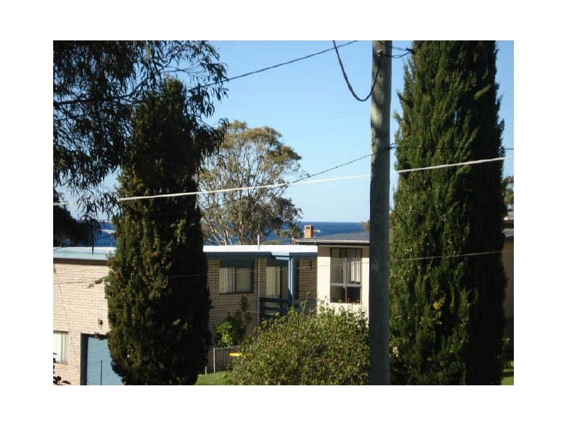 9 Euroka Avenue, Malua Bay NSW 2536