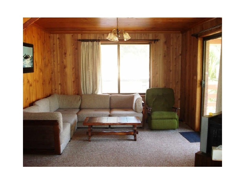 9 Euroka Avenue, Malua Bay NSW 2536