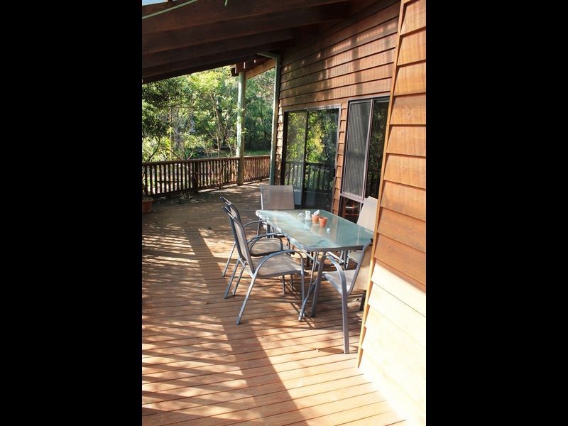 15 Tranquil Bay Place, Rosedale NSW 2536