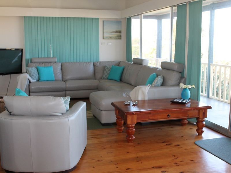 35 Iluka Avenue, Malua Bay NSW 2536