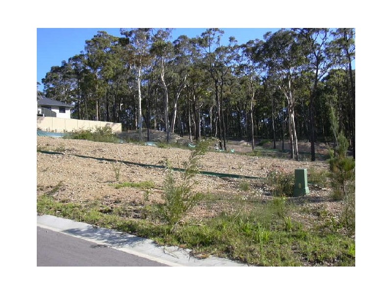 6 Vince Place, Malua Bay NSW 2536