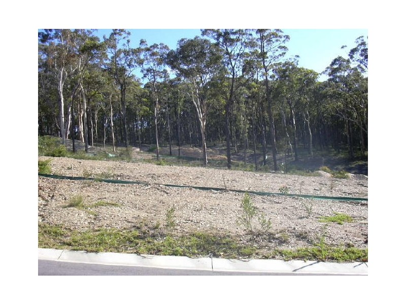 6 Vince Place, Malua Bay NSW 2536