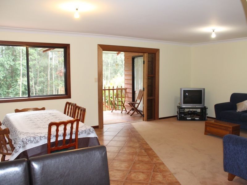 24 Connells Close, Mossy Point NSW 2537