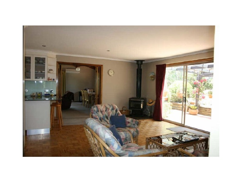 51 Ridge Avenue, Malua Bay NSW 2536