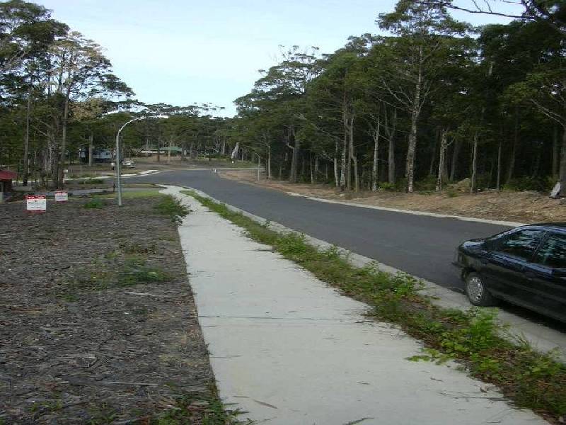 17 The Ridge Rd, Malua Bay NSW 2536