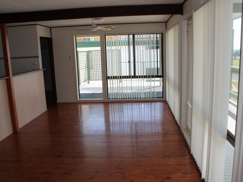 581 George Bass Drive, Malua Bay NSW 2536