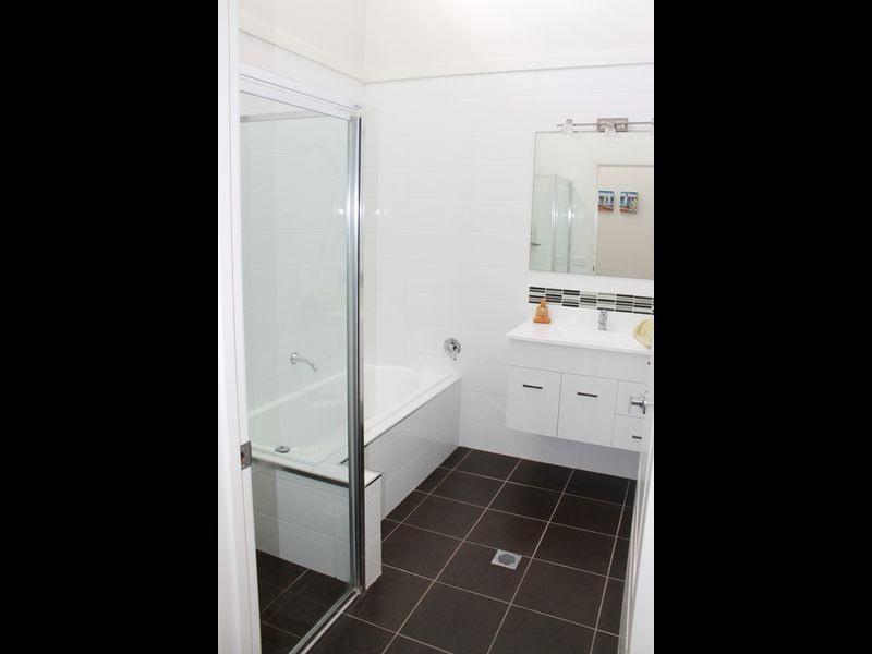 8 Bowerbird Place, Malua Bay NSW 2536