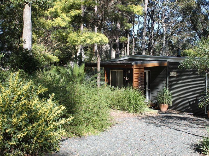 8 Dale Place, Rosedale NSW 2536