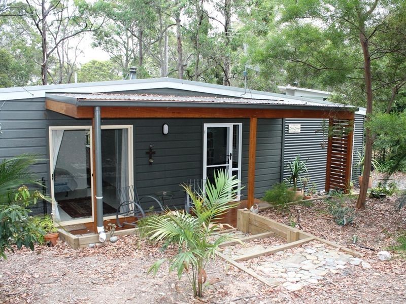 8 Dale Place, Rosedale NSW 2536