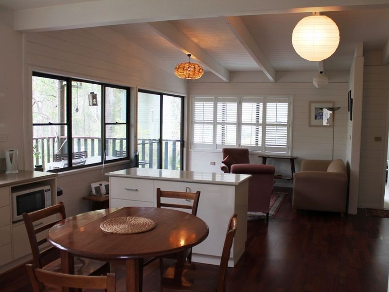 8 Dale Place, Rosedale NSW 2536
