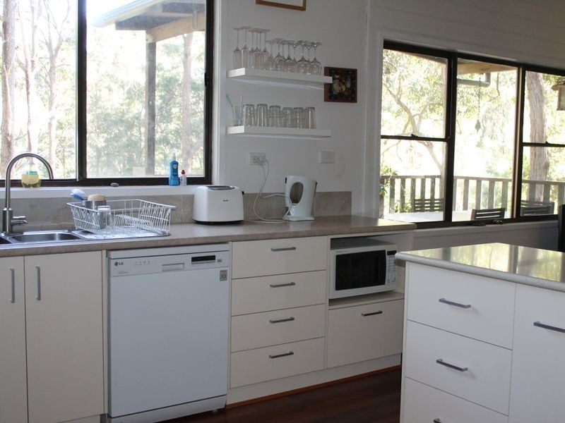 8 Dale Place, Rosedale NSW 2536