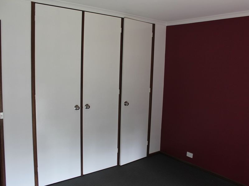 6 Burrawang Cres, Sunshine Bay NSW 2536