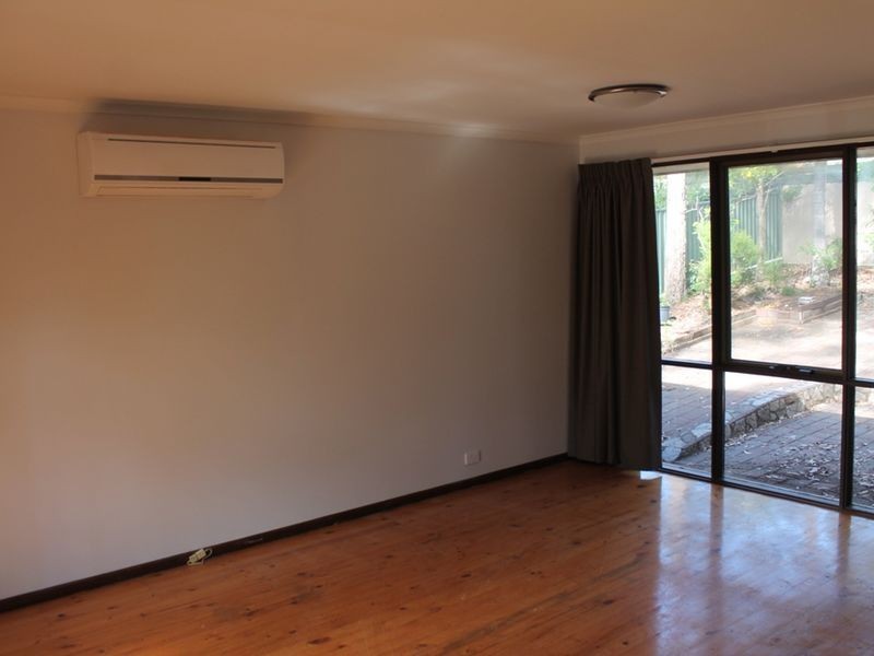 6 Burrawang Cres, Sunshine Bay NSW 2536