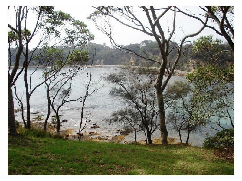 38 Illabunda Drive, Malua Bay NSW 2536