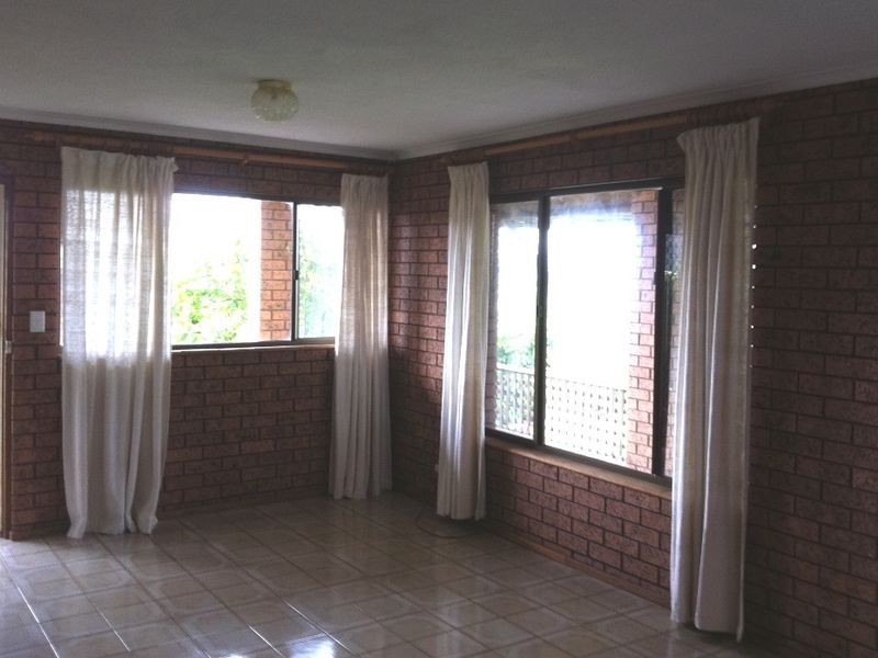 12 Waroo Crescent, Malua Bay NSW 2536