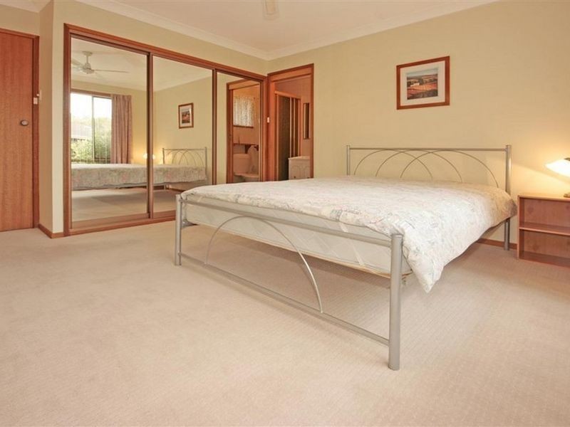 6/4 Eric Fanning Drive, Surf Beach NSW 2536