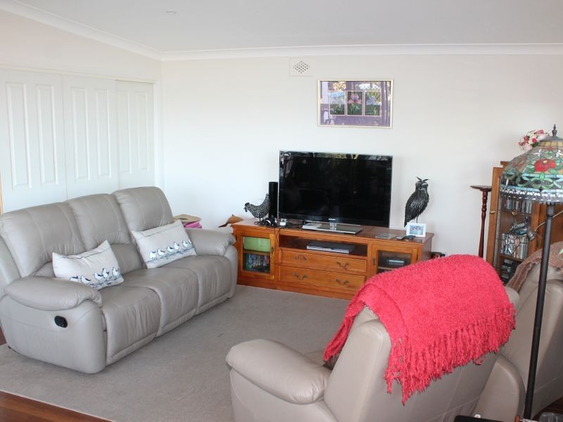 20 Tallawang Avenue, Malua Bay NSW 2536