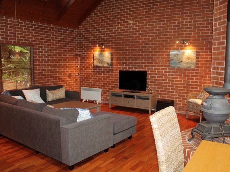 15 Garagarang Street, Malua Bay NSW 2536