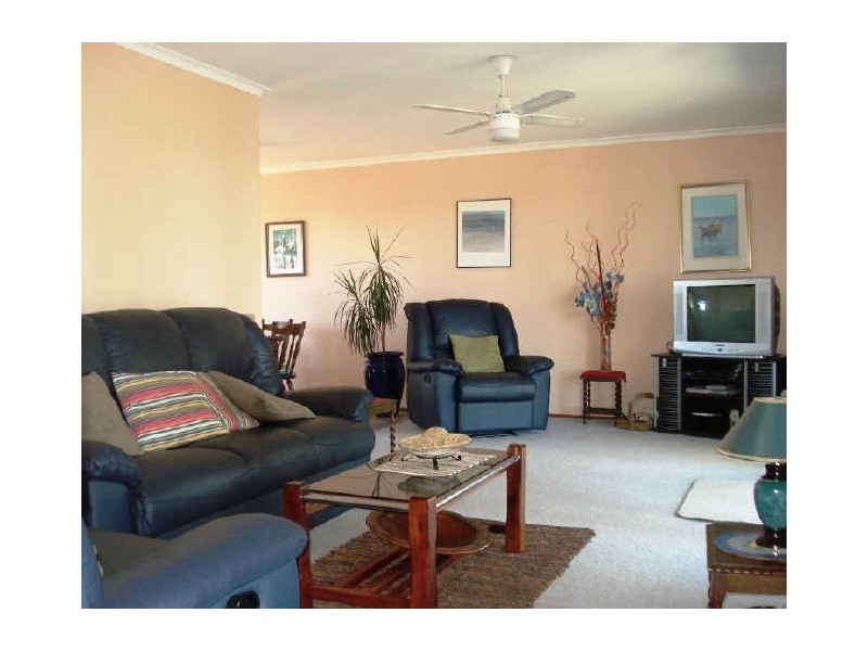 102 Tallawang Avenue, Malua Bay NSW 2536