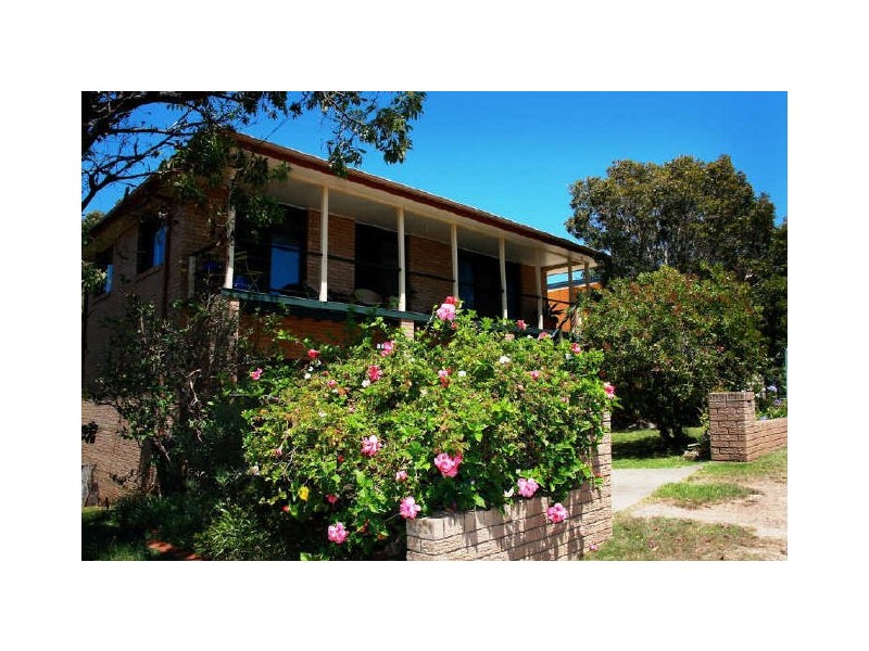 102 Tallawang Avenue, Malua Bay NSW 2536