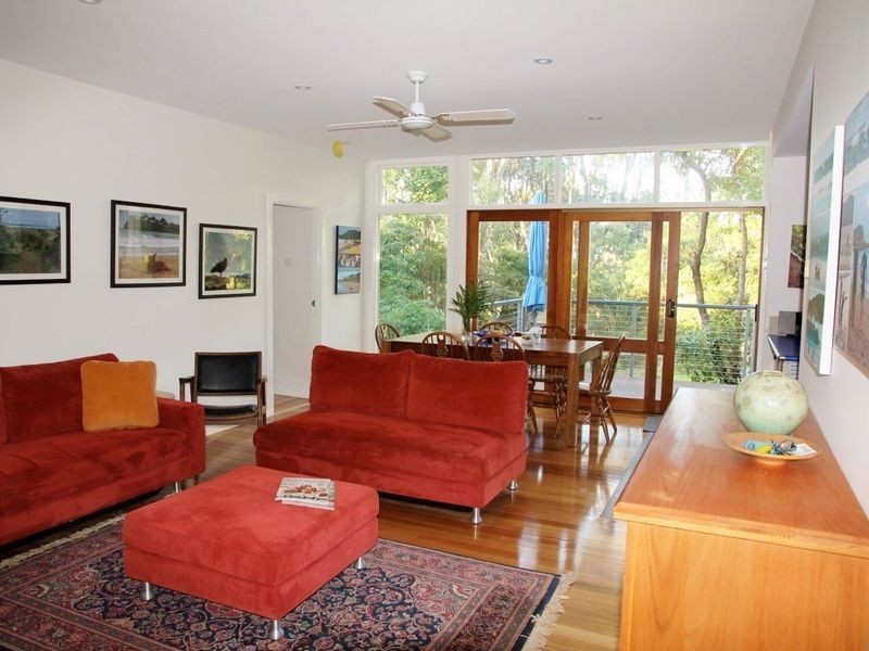 8 Paul Street, Rosedale NSW 2536